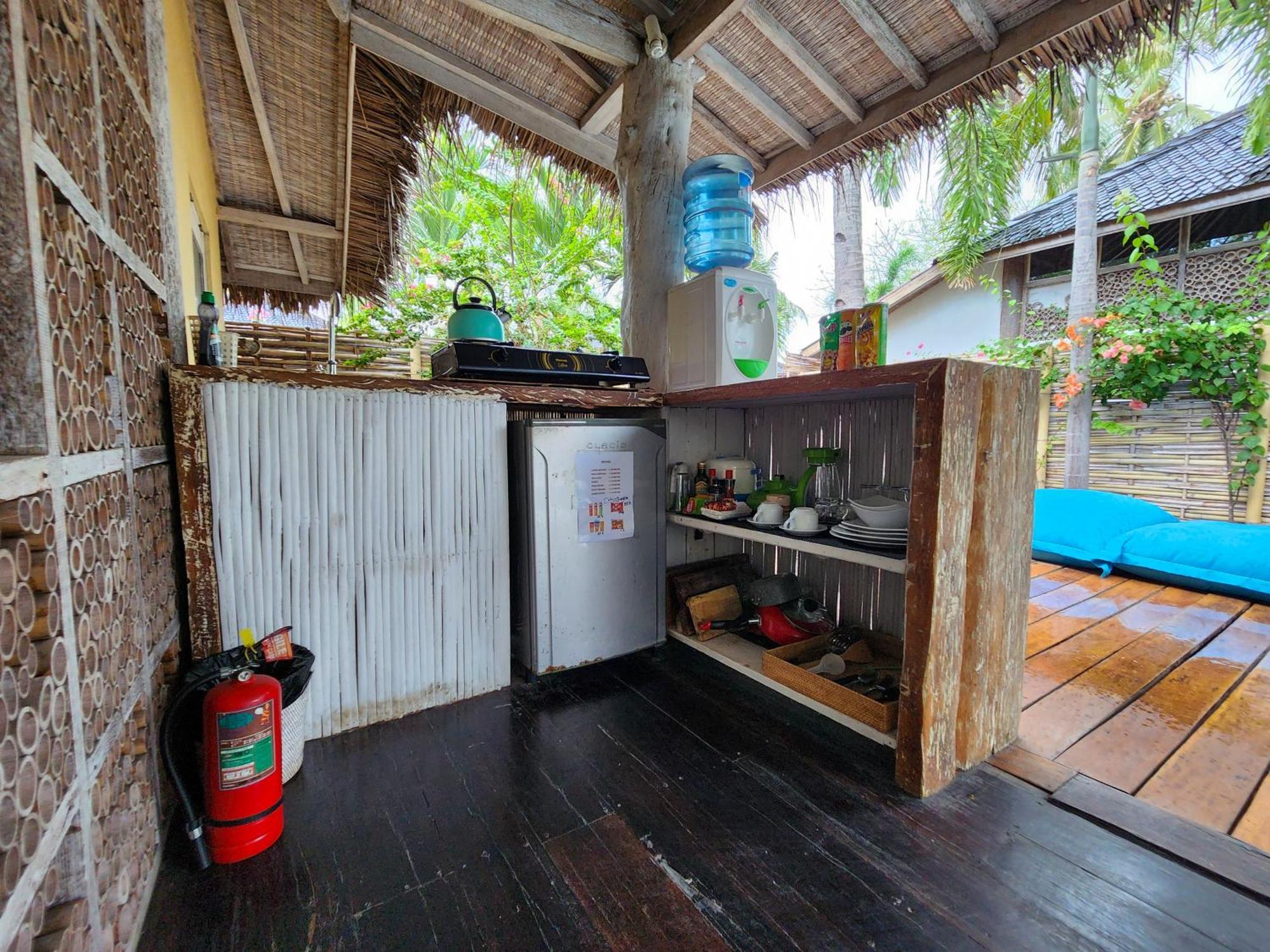 Bamboo Lodge Гили Траванган Экстерьер фото